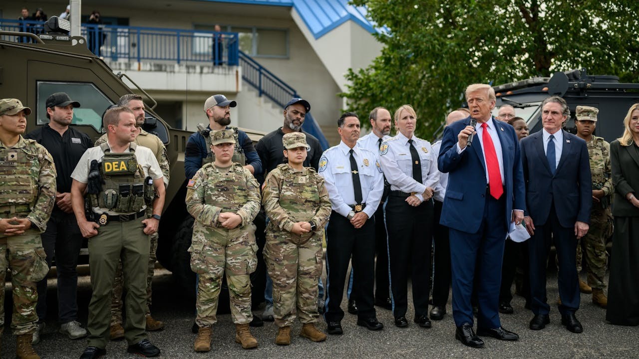 美國認為俄烏戰爭拖下去，既削弱俄國兵力，又強化歐盟多國的內部矛盾，自己的軍火亦大賣，再壁上靜觀一會又何妨？（白宮Flickr）