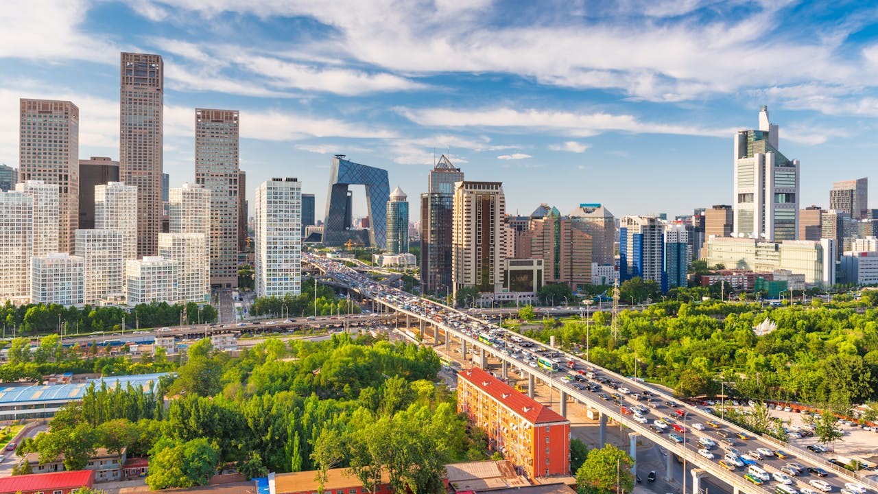 中國用長臂管轄的辦法，對全球生產供應鏈的穩定終不是好事，但美國率先這樣做了，若中國不還擊，中國的損失便更大。（Shutterstock）