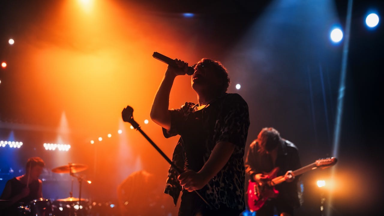 天下間才華橫溢者何其多,誰能經得起時間考驗?(Shutterstock)