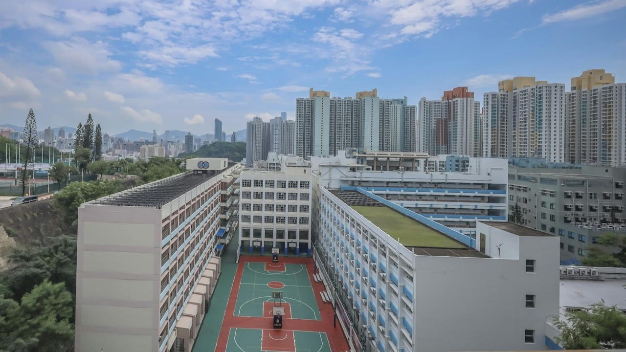 學校明知故犯，折射當前生源緊張衍生出來的困局。（Shutterstock）