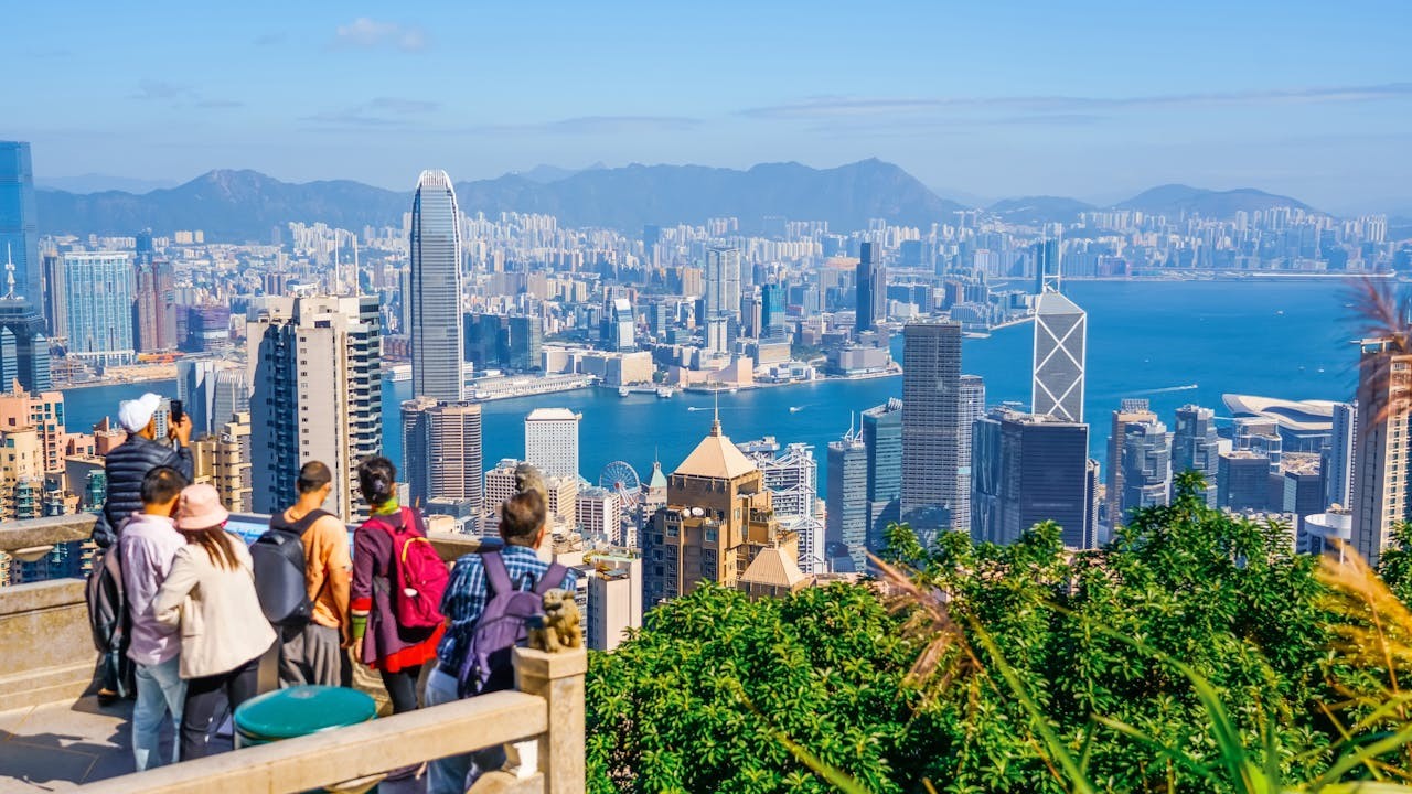 香港、澳門怎樣更好融入和服務國家發展大局？（Shutterstock）