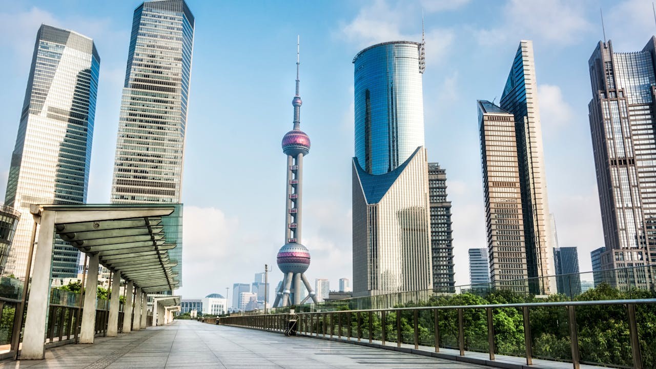 中國已是百多個國家的第一大貿易夥伴，經濟規模的擴大將強化亞太地區的全球經濟核心地位。（Shutterstock）