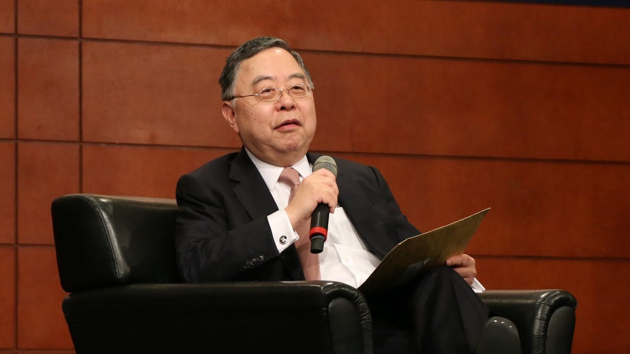 陳啟宗指出未來10年不是拼命擴張的時期,而是保守、穩健、活下來的時期。(灼見名家圖片)