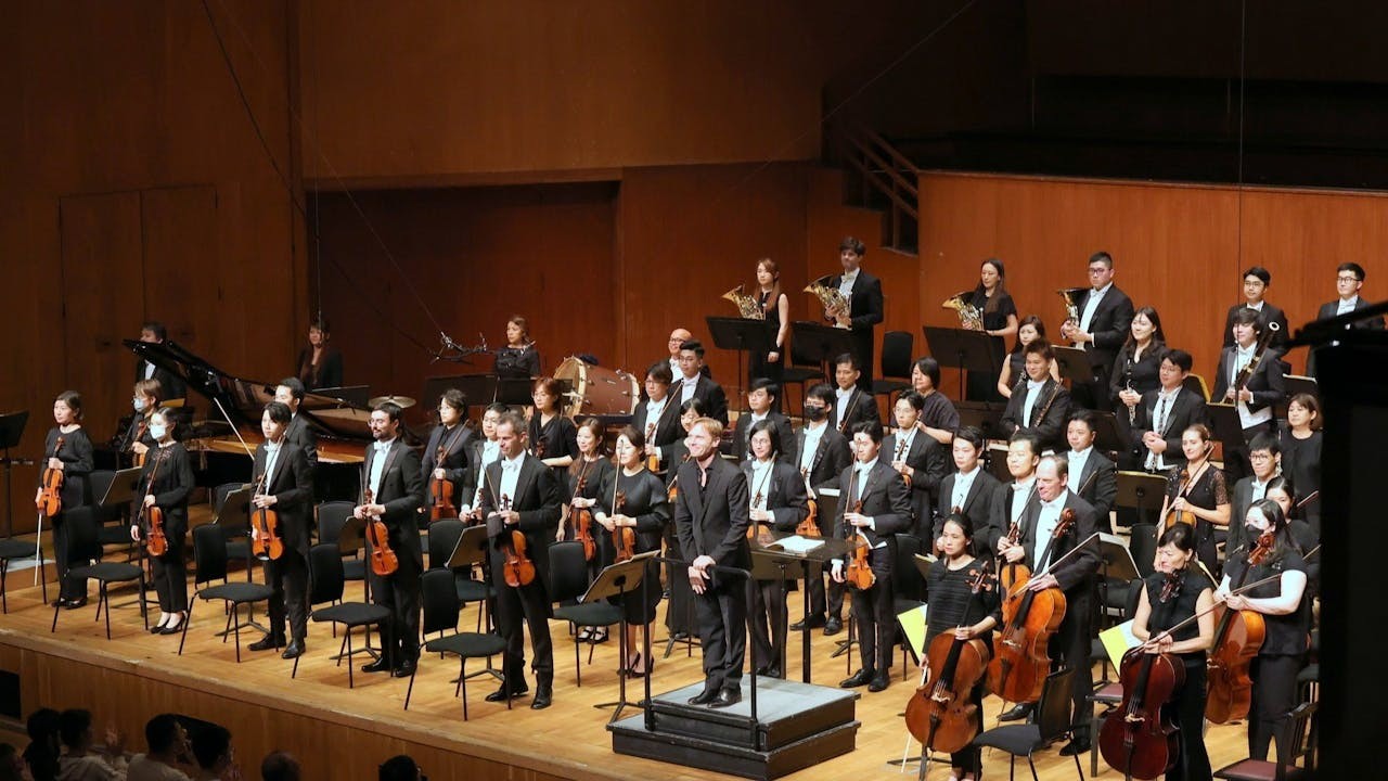 音樂會開場選奏的貝多芬的《普羅密修斯》序曲，精確而流暢的演繹讓聽眾吃下定心丸。