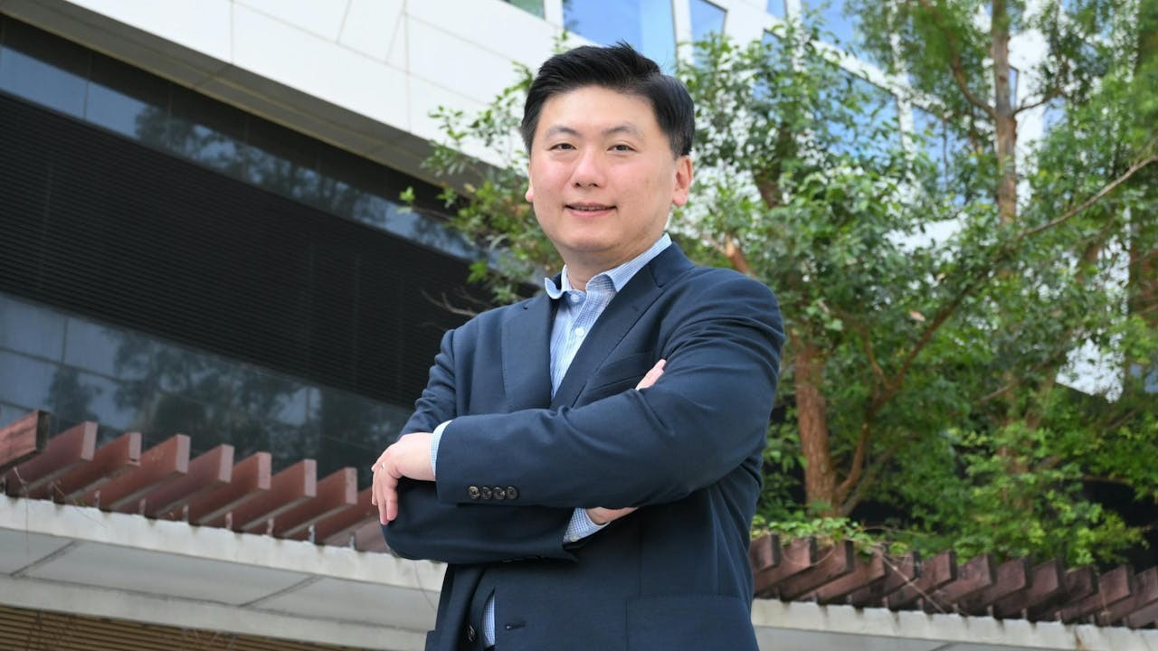 張澤松指人才培育要一條龍推行,認為香港目前基礎教育做得不錯,但跟大學教育的連繫比較割裂。