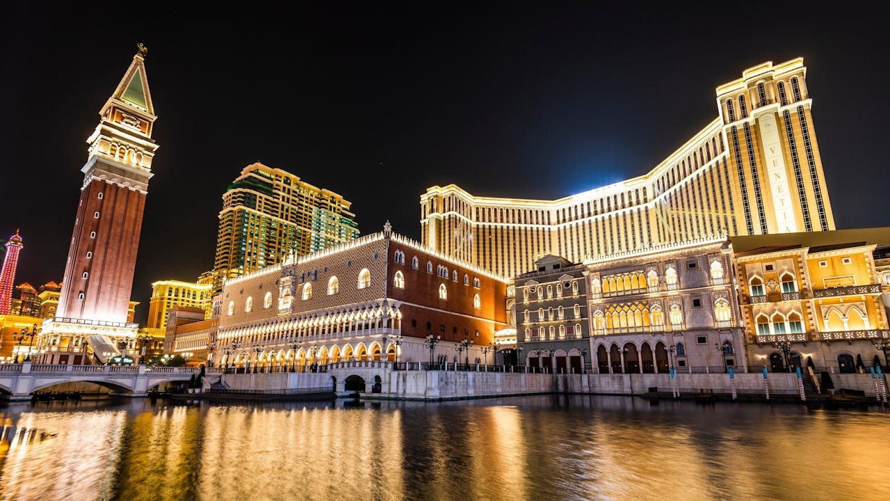 無賭的地方，有陽光，但是有賭的地方，有快樂。（Shutterstock）