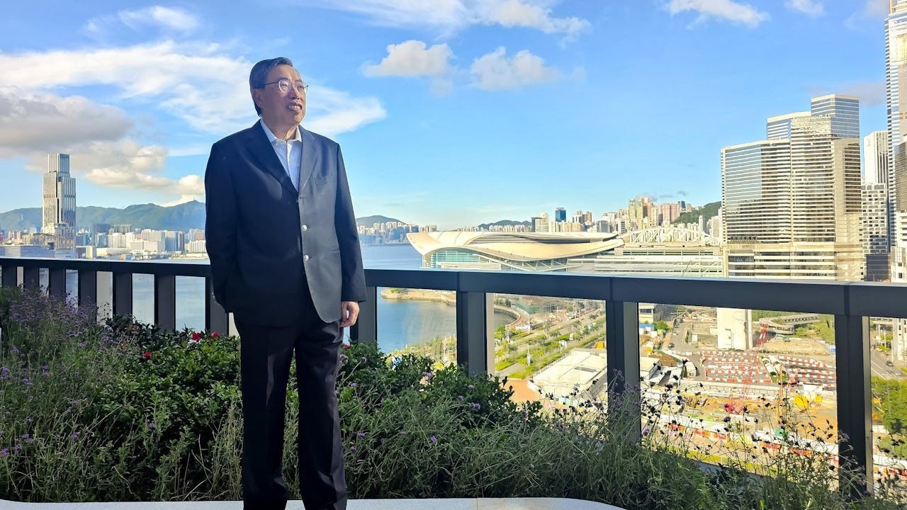 梁君彥表示,香港的發展道路從來都不平坦,但香港人往往能夠在不平坦的路上頑強奮進,不斷突破自己。(梁君彥Facebook)