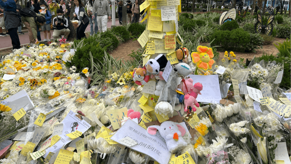 一場大火,讓逾百生命戛然而止,他們又是誰的父母親、誰家的孩子、誰的丈夫與妻子?(灼見名家圖片)