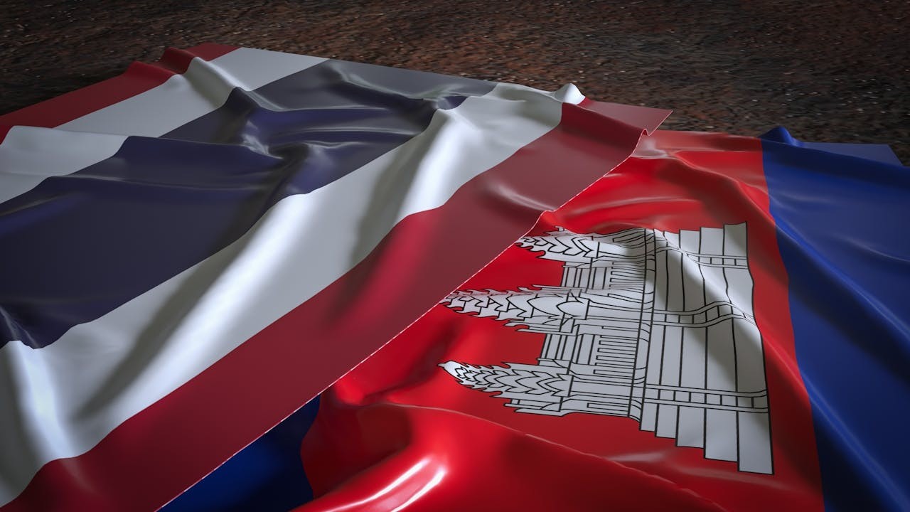 這次是中國讓泰國打敗柬埔寨，目的是清洗柬國內親美棄華的勢力及政治傾向，並不是助泰國軍方擴大勢力。（Shutterstock）