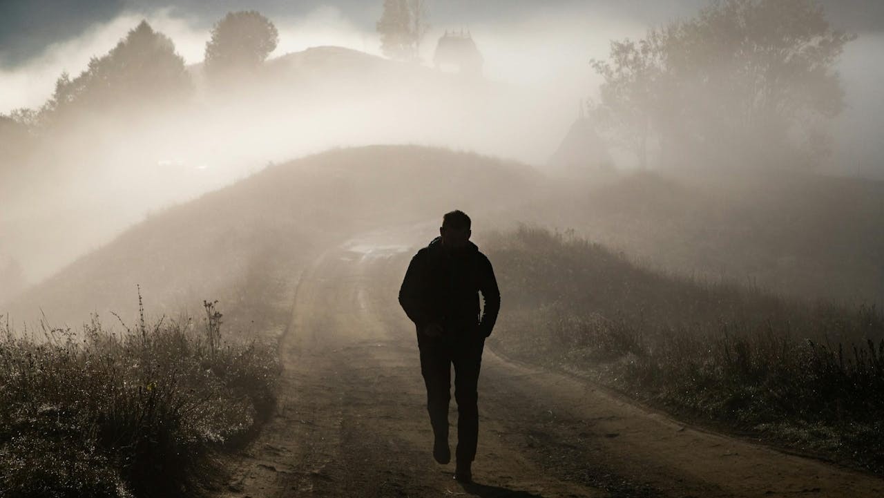 他／她們曾經在世上活得精彩，而又肯為理想，比別人多走一步。（Shutterstock）