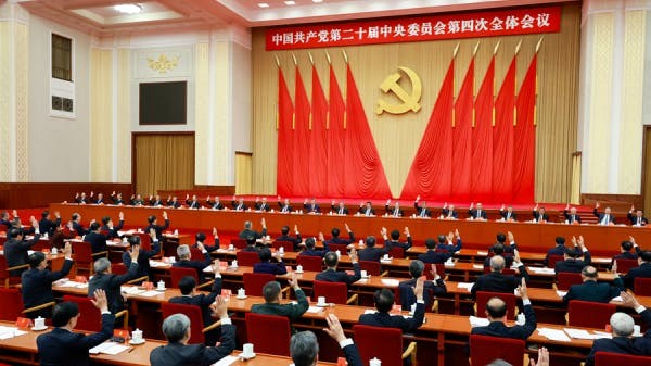 此次公報重提「堅持以經濟建設為中心」和「推動經濟實現質的有效提升和量的合理增長」，表明「十五五」期間經濟發展將處於更重要的位置。（中國外交部網）