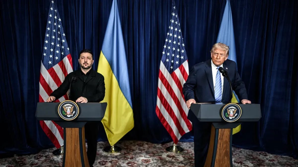 特朗普與拜登對俄烏衝突的觀點南轅北轍，在停火計劃中偏幫俄羅斯，並企圖迫使澤連斯基就範，割地求和。（白宮）