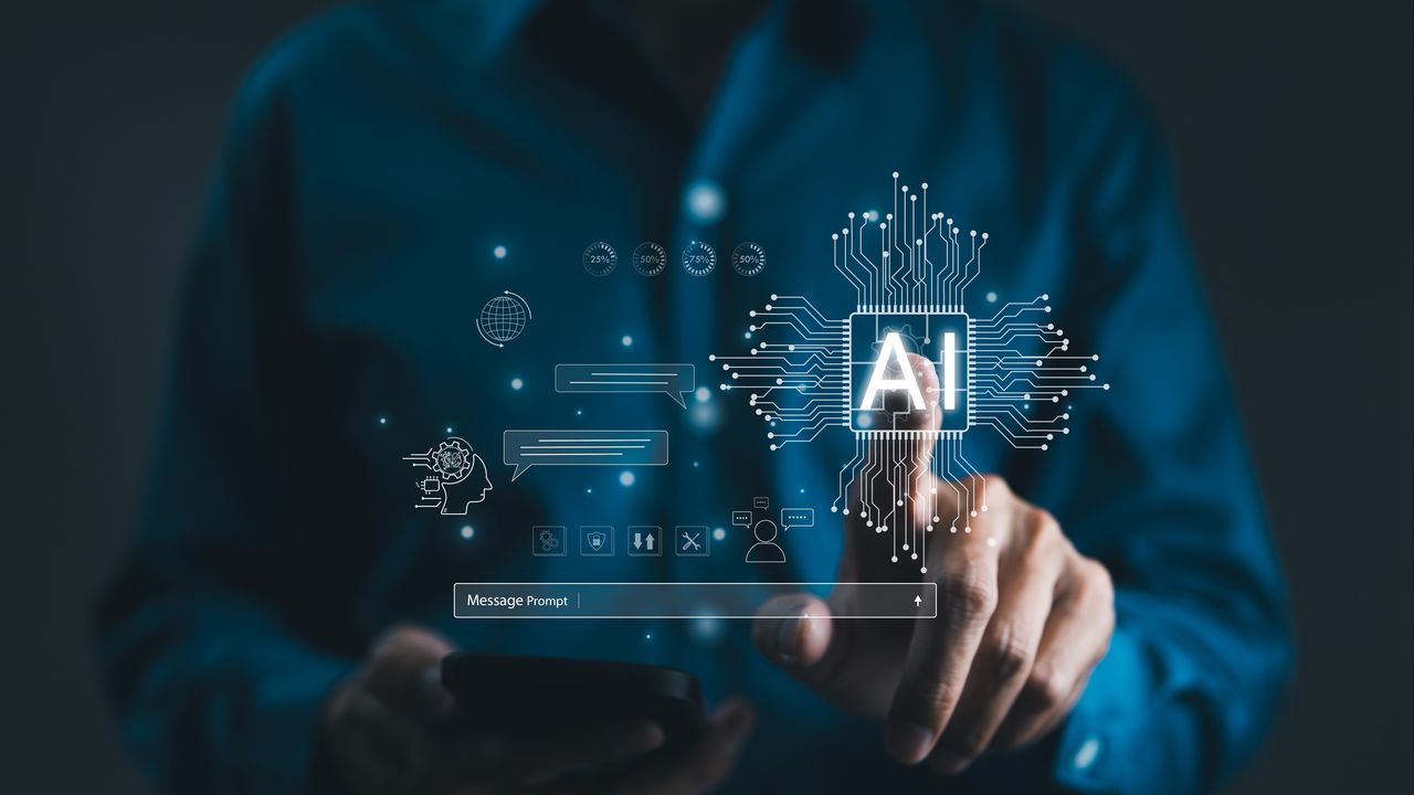 教育轉型需要政策支持、資源投入，更需要教育工作者之間的經驗分享與協作創新。（Shutterstock）