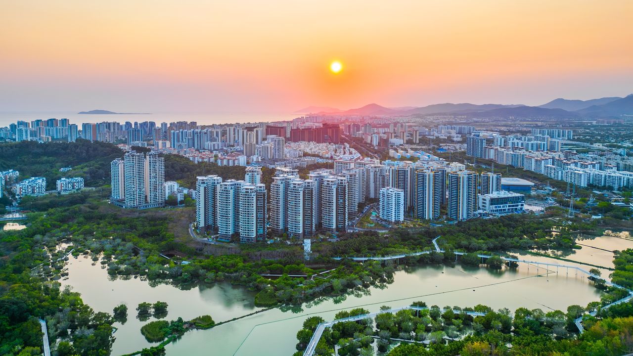 中國經歷着一波企業國際化和全球化的浪潮，大灣區可以通過大力發展口岸經濟賦能企業的國際化和全球化。（Shutterstock）