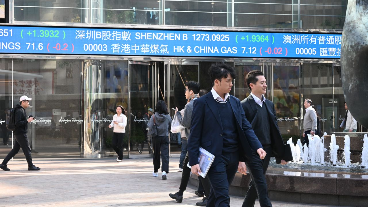 多位財金官員均強調，香港於2025年重奪全球IPO市場榜首。（劉思鉻攝）