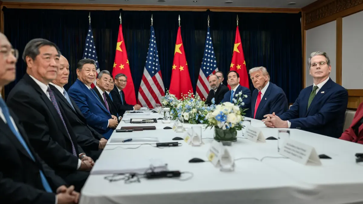 任何列強也不要綁架中國，無論是俄羅斯還是美國或者其他強國。儘管我們擁抱世界、和所有大國打交道，但我們走的是自己的路。（白宮）