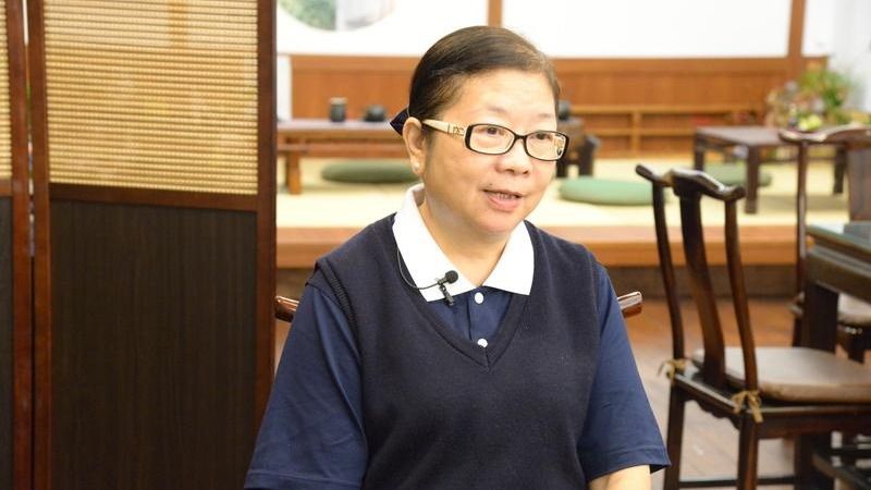 Helen師姊總是勇於承擔，主動樂意幫助同儕。