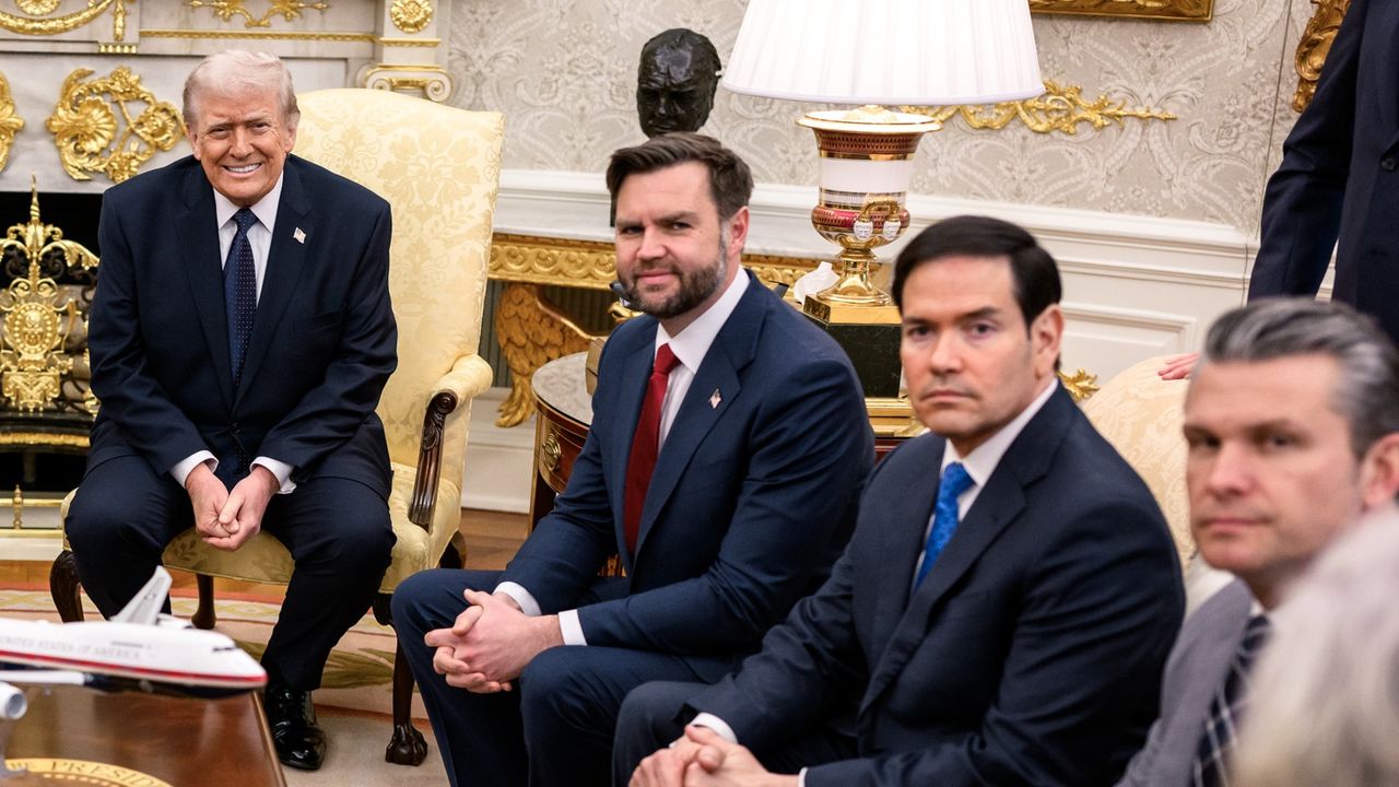 下一屆總統選舉的潛在候選人現時並不明朗。除了萬斯（左二）、魯比奧（右二）外，美國首任戰爭部部長赫格塞思（右一）同樣值得關注。