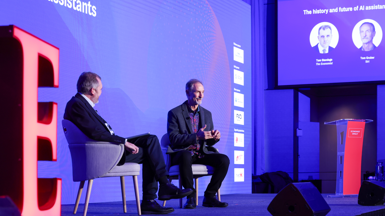 《經濟學人》副主編湯姆．斯坦迪奇（Tom Standage）及Siri聯合創辦人湯姆．格魯伯（Tom Gruber）。
