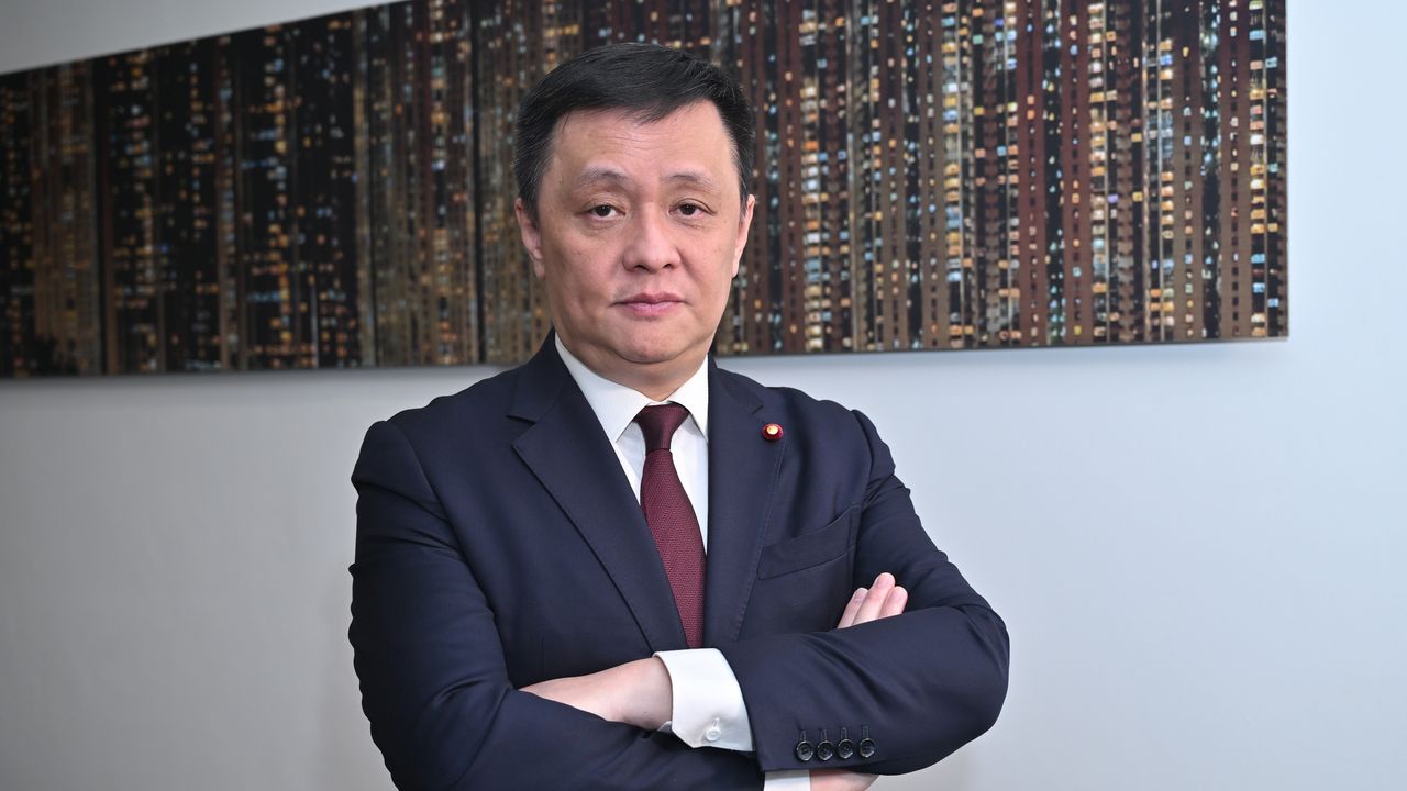 鄧飛認為伊朗的軍事指揮體系仍能維持運作，組織抵抗。（文灼峰攝）