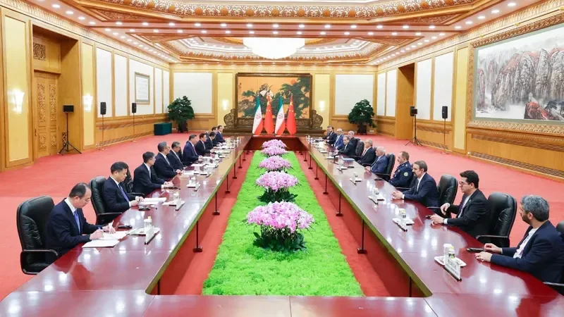 一旦德黑蘭發生重大政治轉向，中國在伊朗的投資很可能面臨根本性風險，進而使中國作為該國主要投資提供方的信譽與影響力蒙上陰影。（中國政府網）