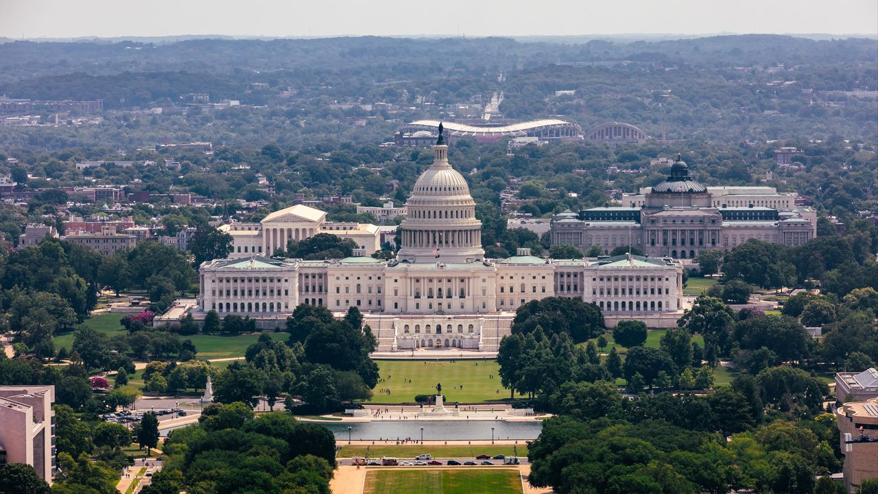若美國國會拒絕授權正式宣戰的話,鳴金收兵是特朗普的唯一選擇。(Shutterstock)