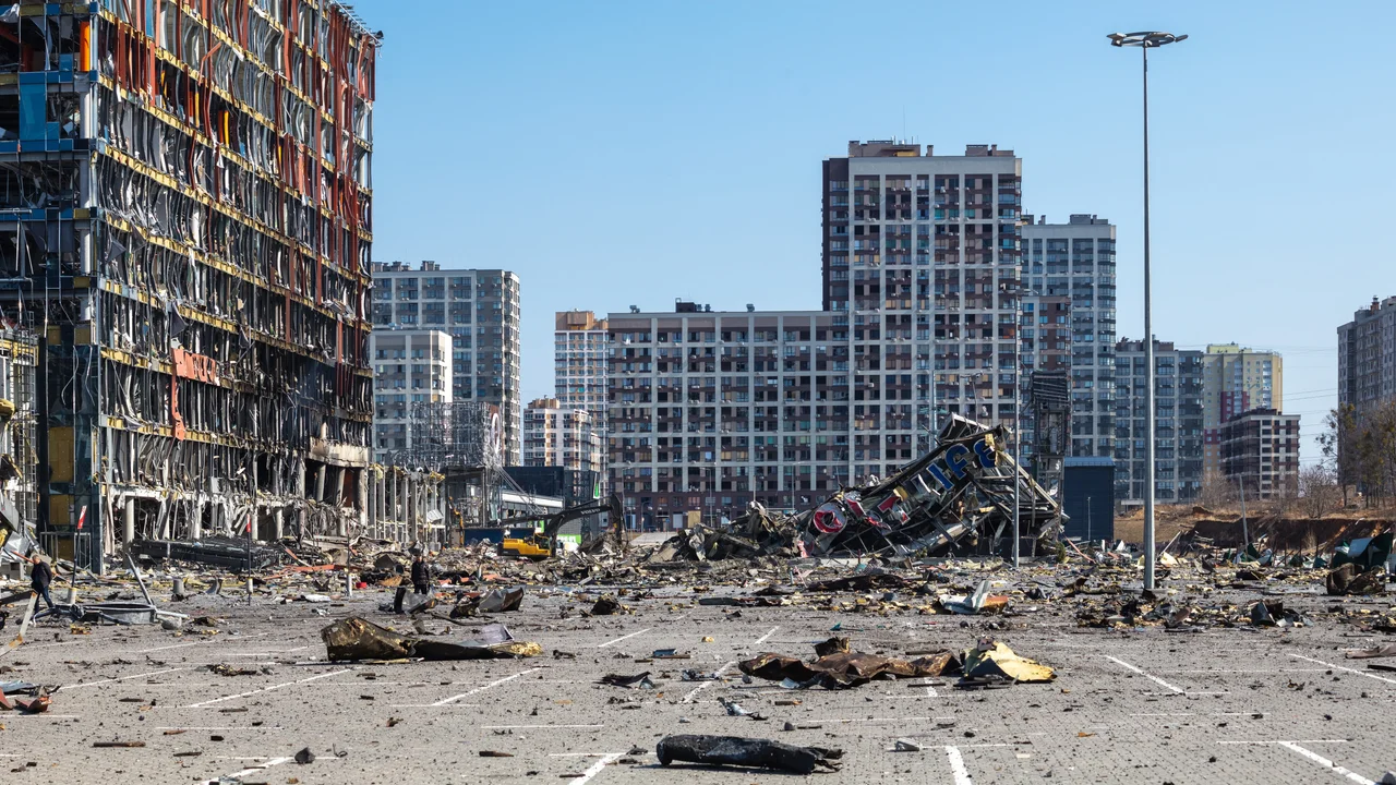 我們是否注定繼續逐漸走向第三次世界大戰，甚至世界末日？（Shutterstock）