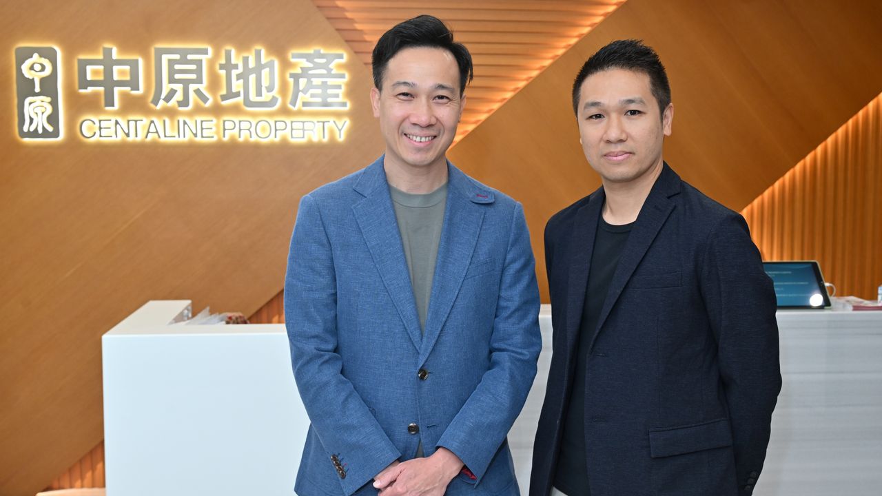 中原地產首席科技總監吳煒溢(左)與首席項目總監陳冠忠(右),解構「中原估算」與全港首創「戶型搵樓」兩項新服務。
