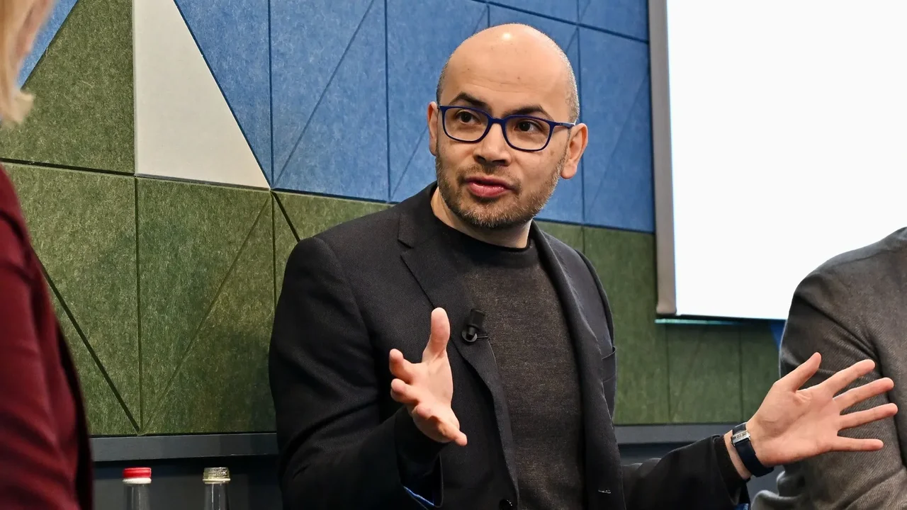 哈薩比斯渴望造福世人，但他能否守住本心？（哈薩比斯X）