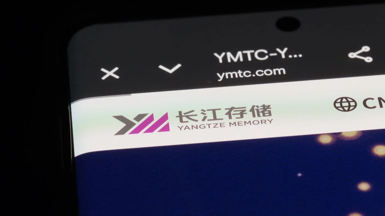 YMTC 在NAND 的Hybrid Bonding 技術上領先全球 ，有可能成為中國第一家Trillion Dollar 萬億市值上市公司。（Shutterstock）