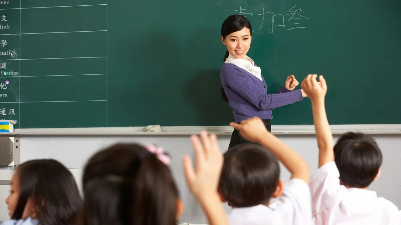 2020/21學年,教育局落實教師專業階梯,系統提升新入職、在職及晉升教師的培訓要求。(Shutterstock)