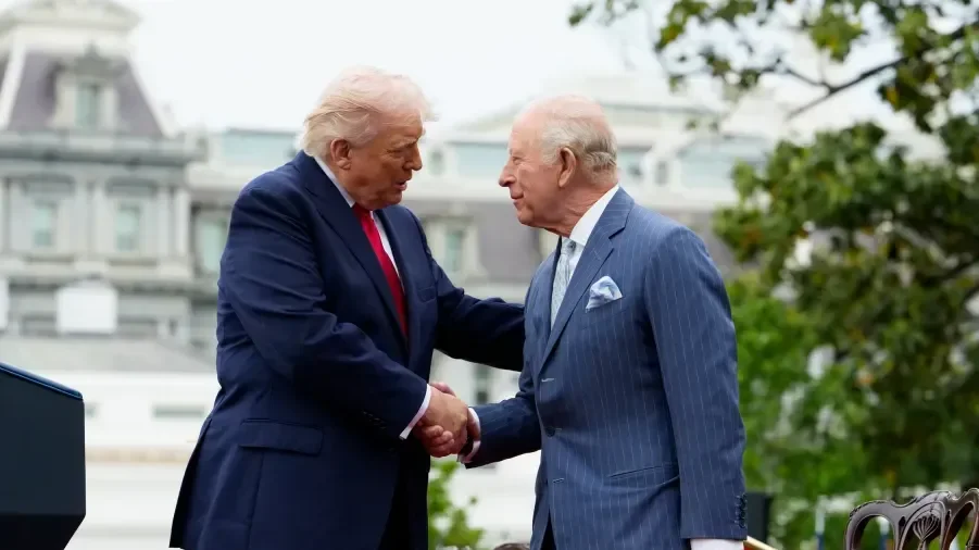 查理斯三世訪美，是為了緩和英美因對伊戰爭而出現的緊張關係。（白宮）