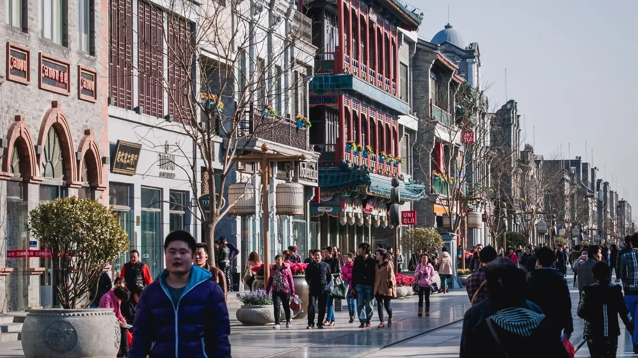 現代化的意義是對人而言的,失去了人,任何現代化就會毫無意義。(Shutterstock)