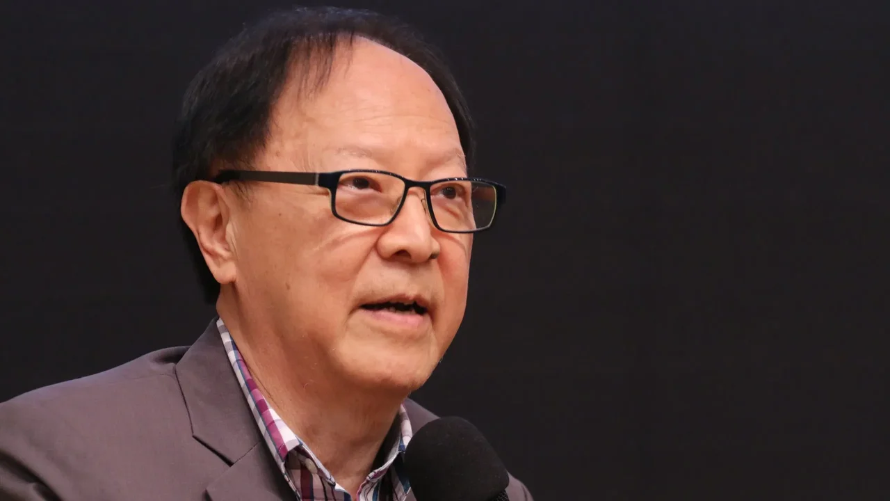 鍾景輝自2016年證實患上大腸癌，手術後淡出幕前專心休息。（灼見名家圖片）