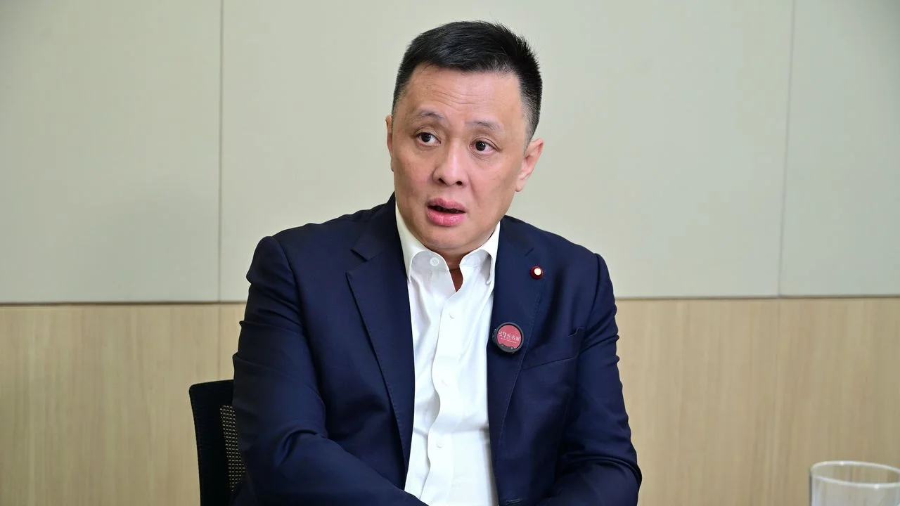 鄧飛指出，美伊長期對峙對雙方均弊大於利。（文灼峰攝）