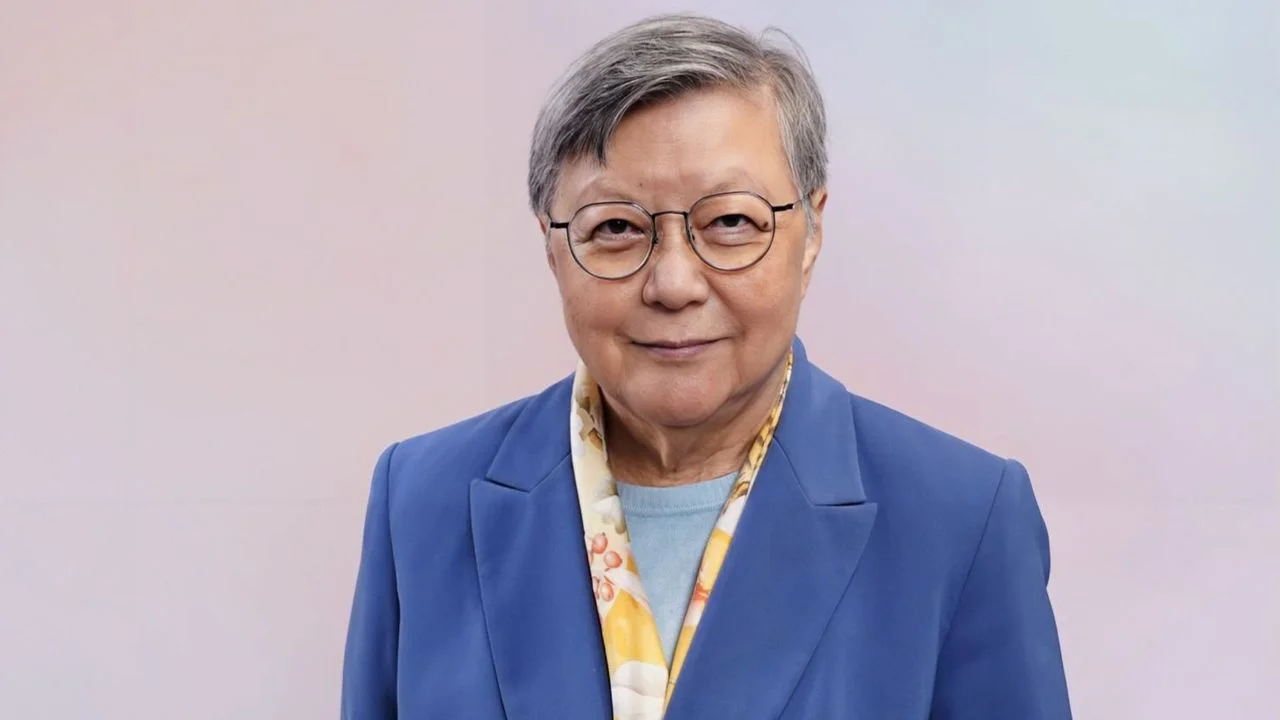 香港政治鬥爭最殘酷的年代,范太被敵對者醜化,她笑說「隨便吧,何必在意!」(作者提供)