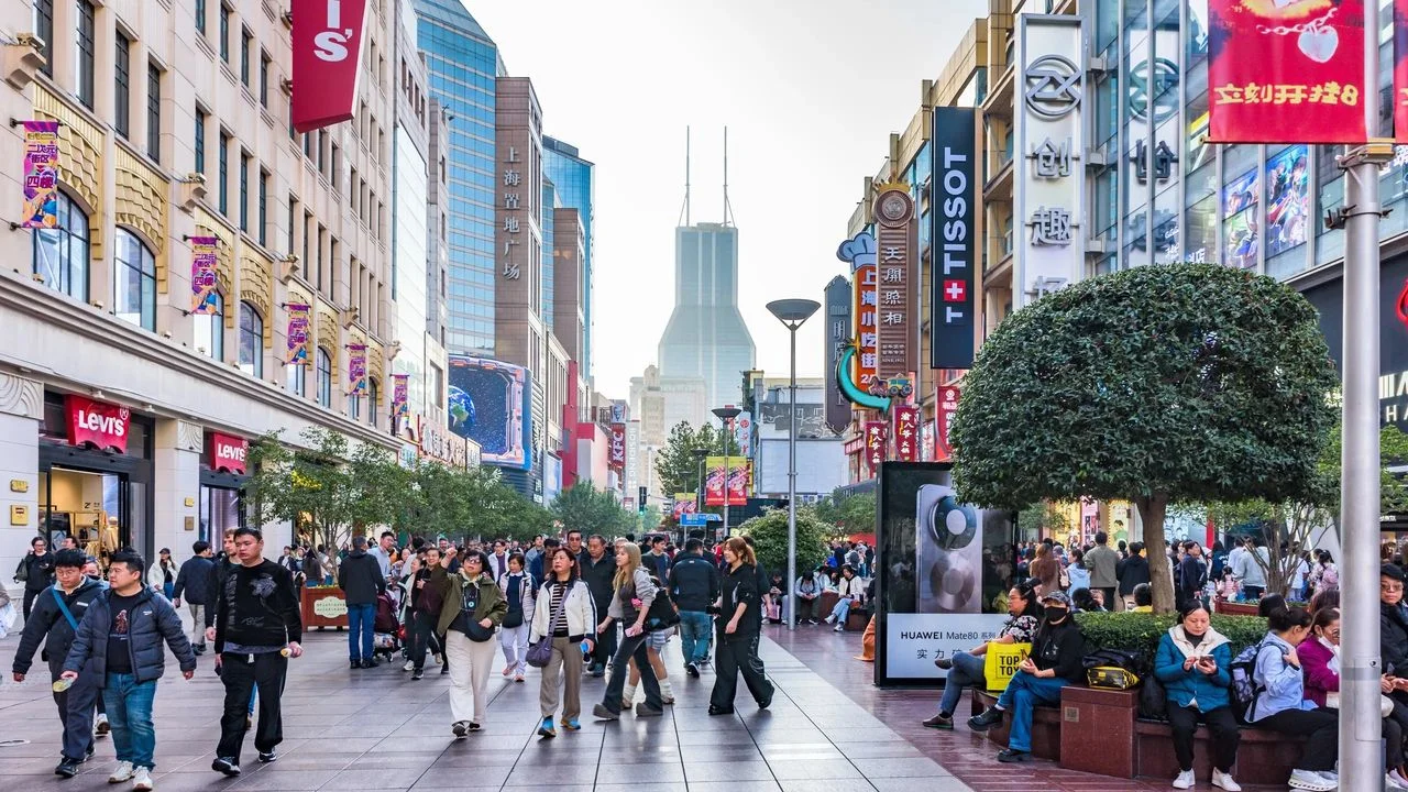 從需求端的數據來看，零售、固定資產投資和出口同比增長都有所放緩，三大需求全面回落。（Shutterstock）