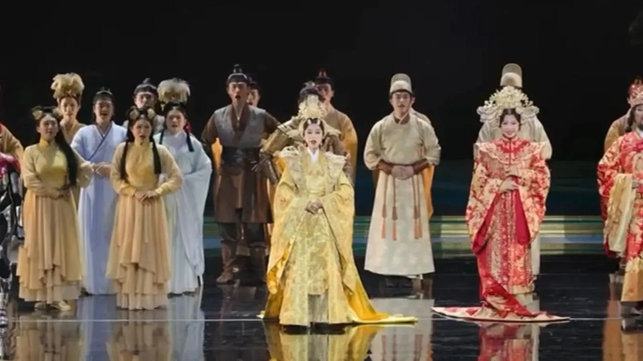 所有成功藝術都必須是活的，會演變和進步，更當然必須傳承，找到更年輕的觀眾。（譚新強Facebook影片截圖）