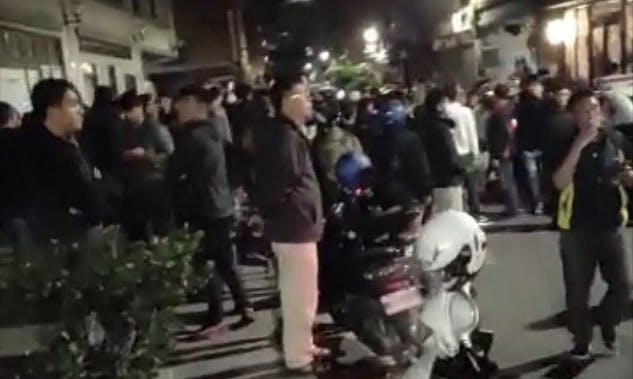 私刑民眾真的在乎「正義」嗎？他們只是滿足自己施暴的慾望而已 - TNL The News Lens 關鍵評論網