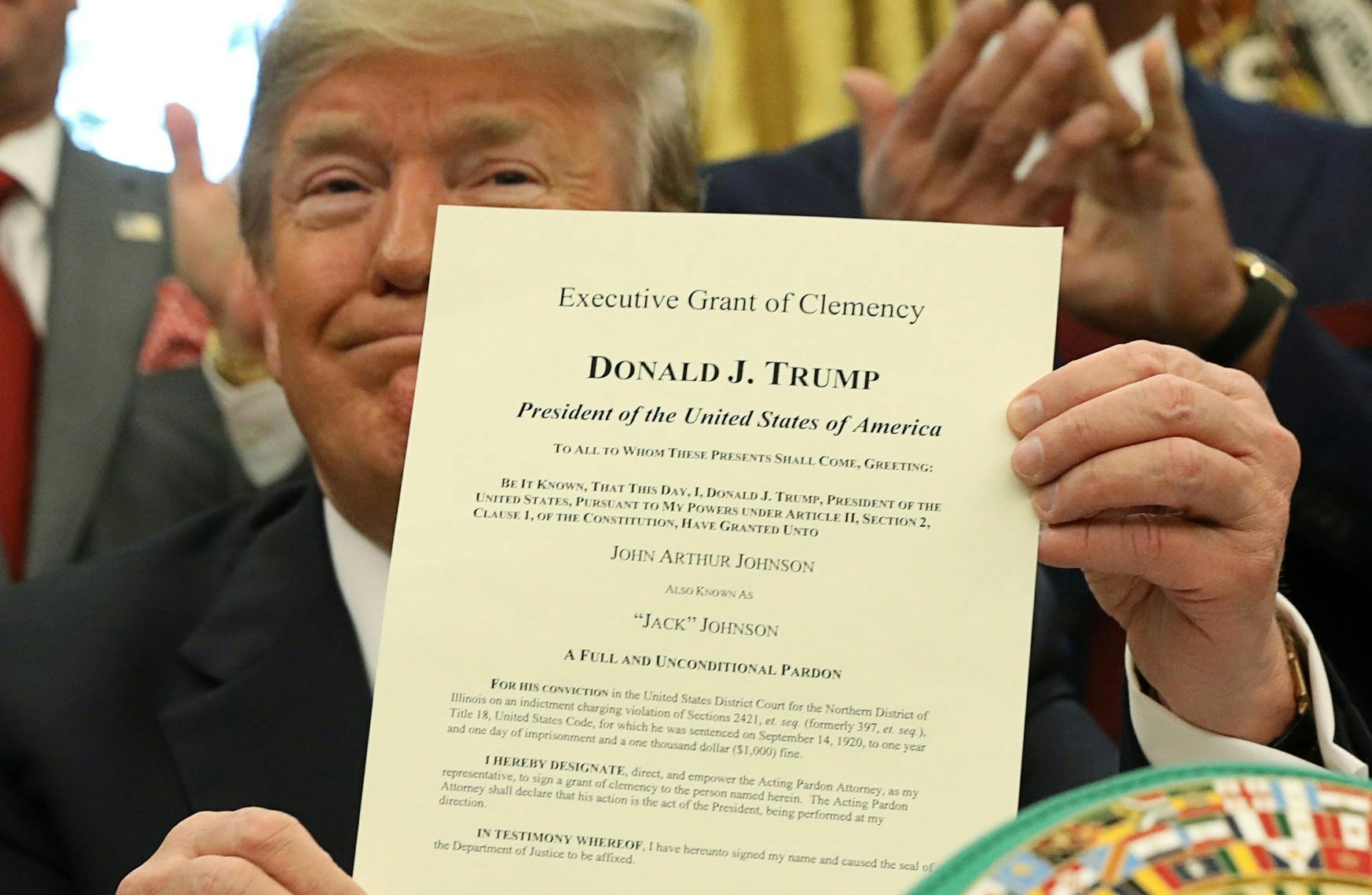 到底特朗普可不可以赦免自己？ - TNL The News Lens 關鍵評論網