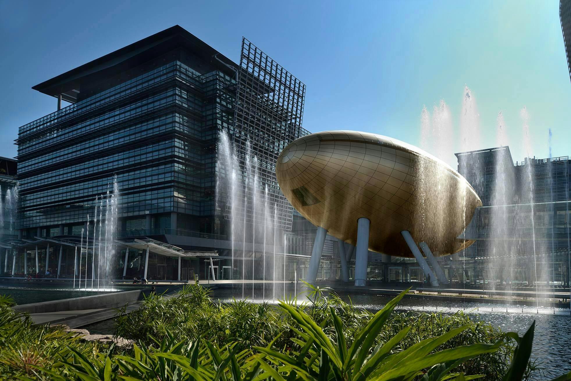 為什麼在香港工程師極渴市薪水卻那麼低？——一位IT創業家的觀察- TNL The News Lens 關鍵評論網