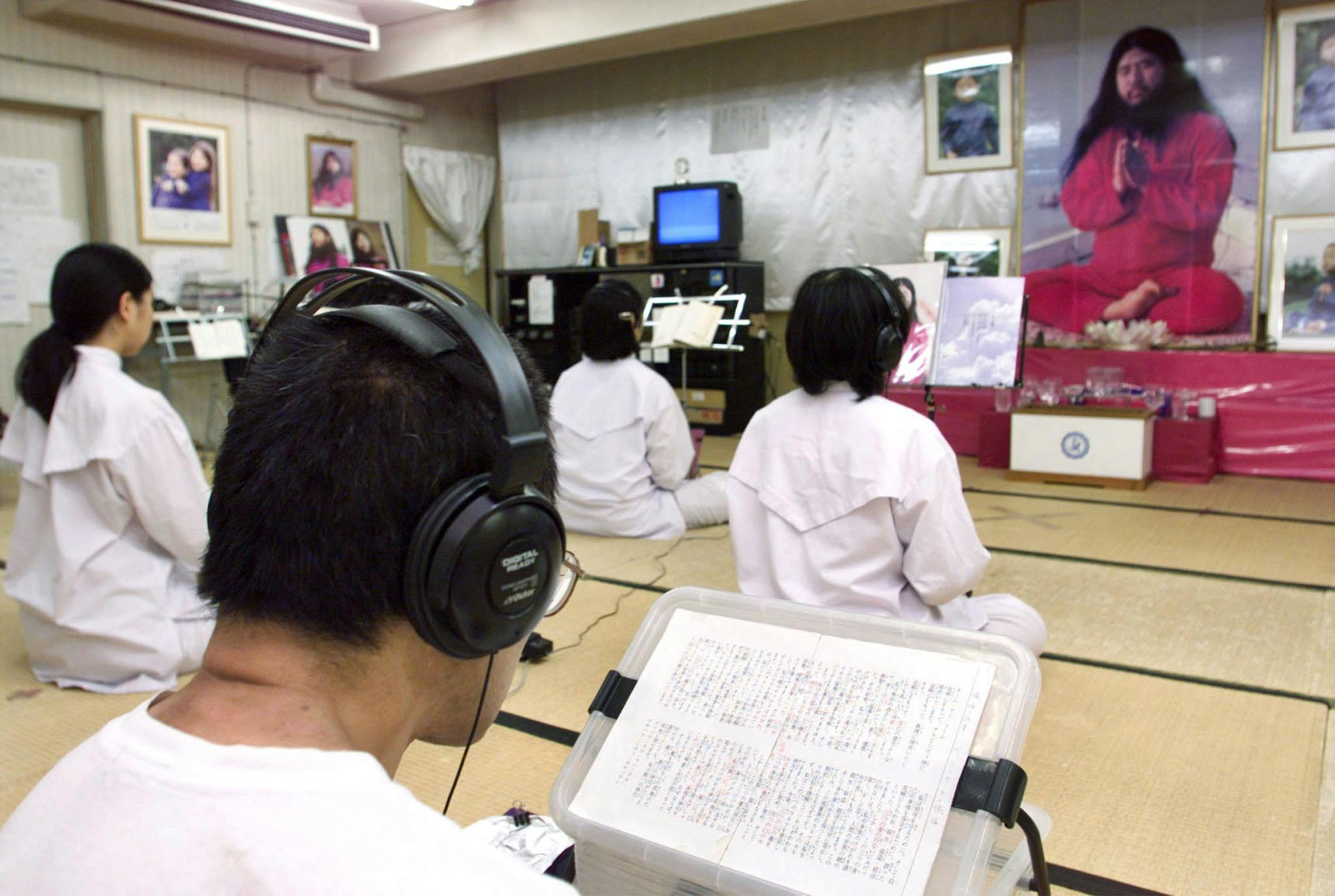 現代「洗腦」手冊》：如何進行洗腦工作？前奧姆真理教幹部的自白- TNL