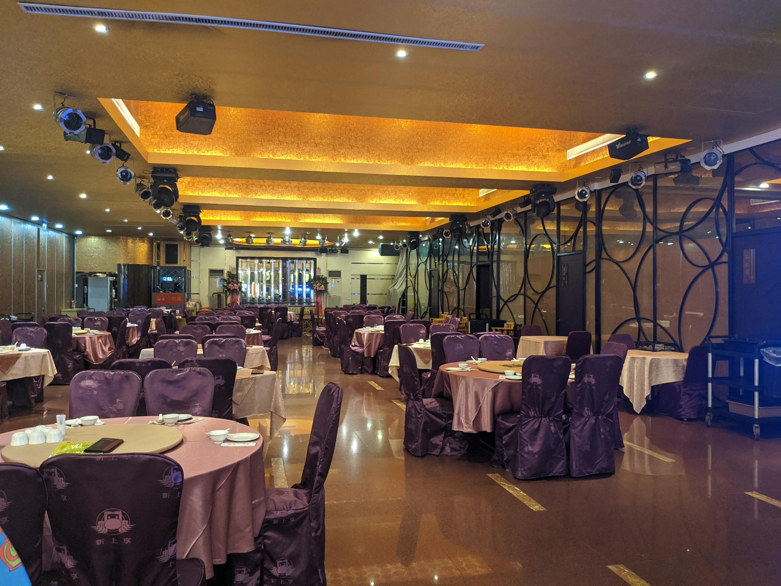 南洋華僑往事：位於大稻埕的新加坡舞廳樓下，有家沒賣馬來菜的「馬來亞餐廳」 - TNL The News Lens 關鍵評論網