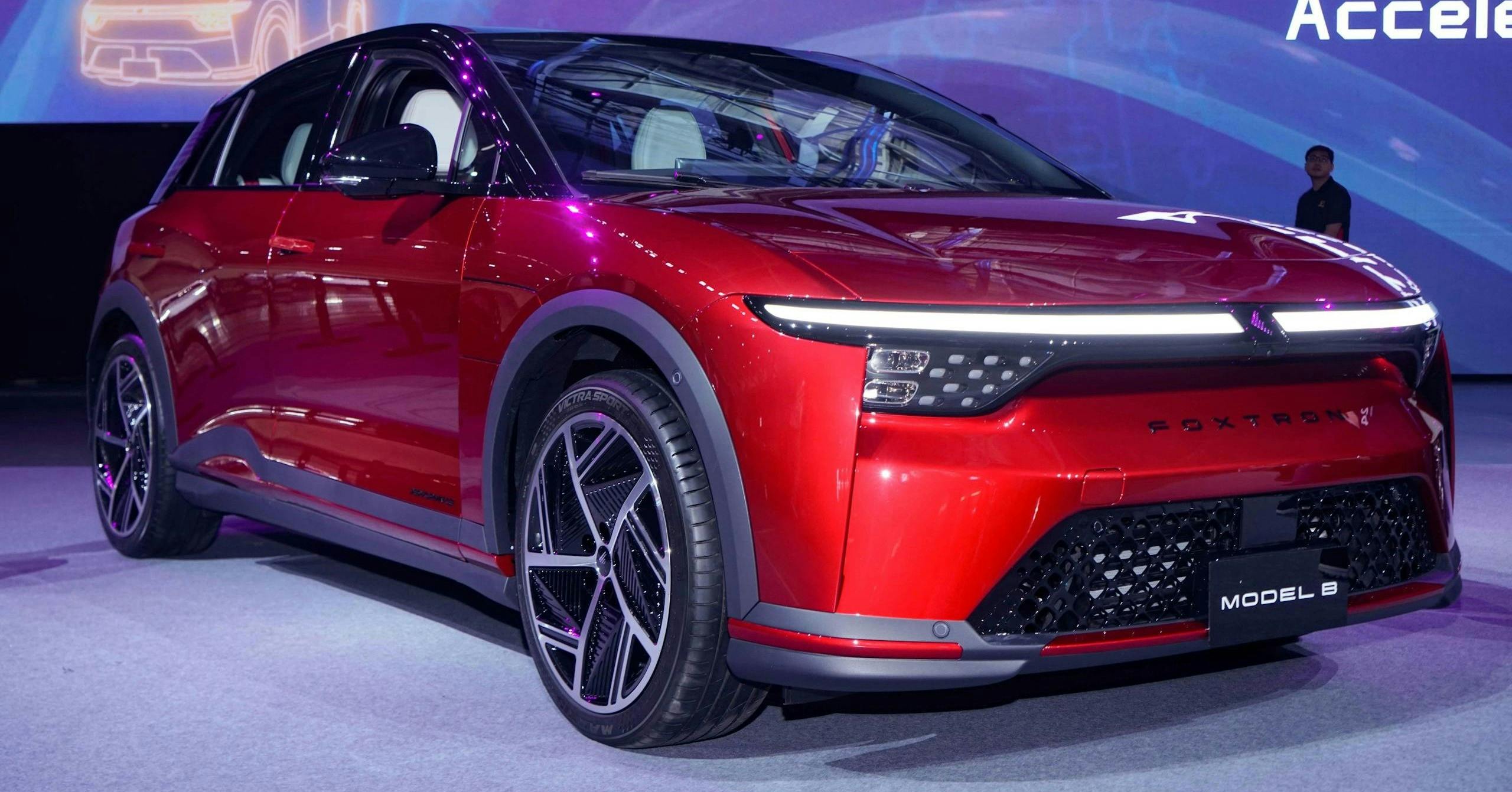 鴻海：2 個月內與日本電動車客戶簽製造服務合約- INSIDE