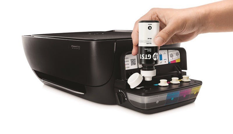 【HP圖說三】HP DeskJet GT 5820 狠惠省連續供墨無線事務機,採用可填充式,高容量透明墨水匣,搭配HP 獨家spill free 技術,補充墨水填得好、填得滿又不沾手_resize