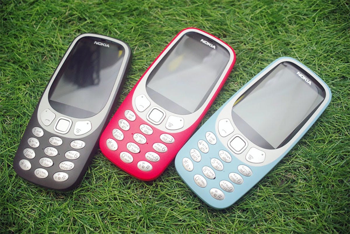 是Nokia 3310 復刻版動手玩：貪食蛇、彩色螢幕、3G 網路還能上 FB這篇文章的首圖