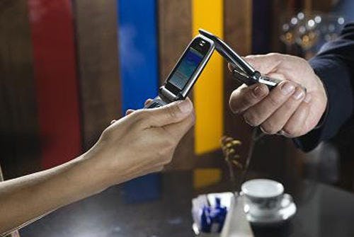 是Nokia 表示：只有 Windows Phone 才叫做真人性化！這篇文章的首圖