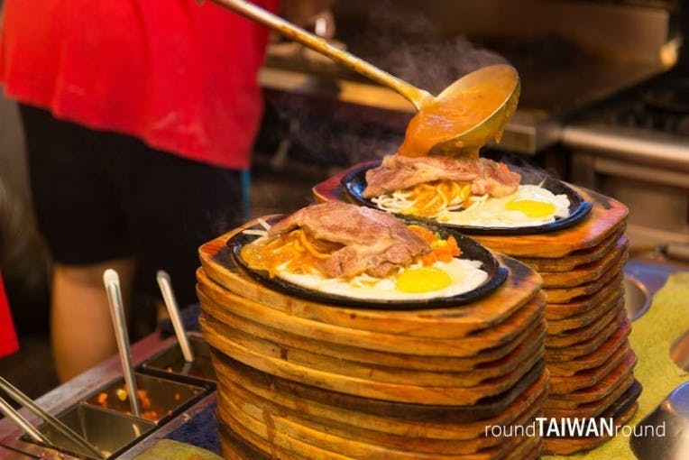 Linjiang Street Night Market (臨江街夜市)-056.jpg