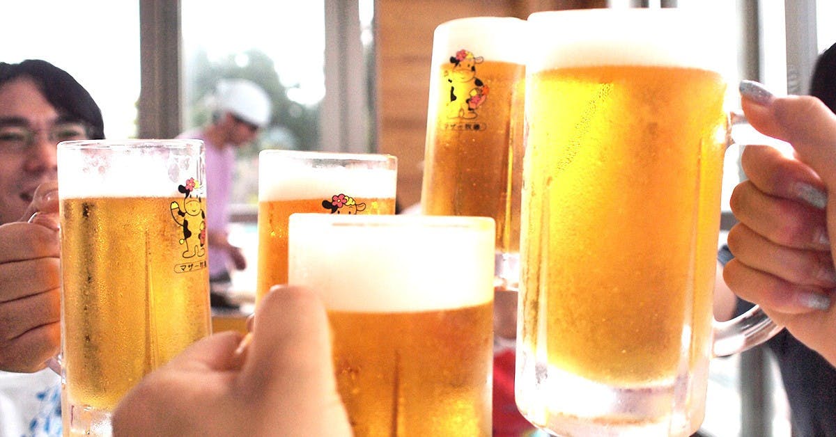 是[面白日本] 日本居酒屋潛規則多如毛！菜鳥求生技能（二）：乾杯大學問這篇文章的首圖