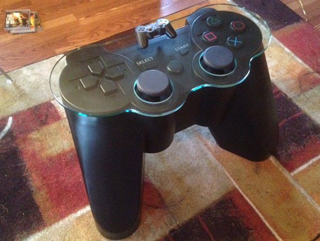 是手工打造，PS3 手把變巨型咖啡檯這篇文章的首圖